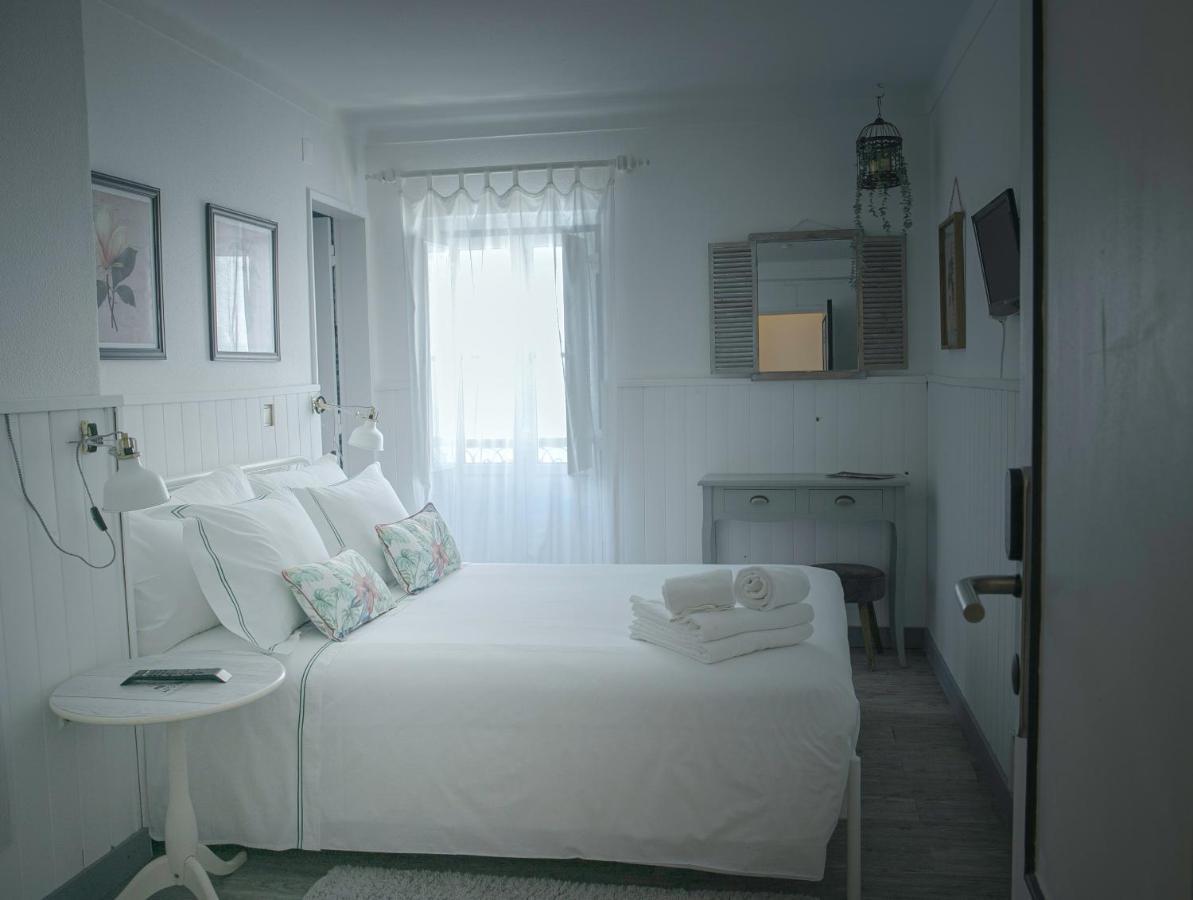 Vinnus Guesthouse Ericeira Kültér fotó